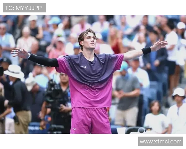 重庆网球队以51分领跑大满贯积分榜展现强劲实力 重庆网球队以51分领跑大满贯积分榜展现强劲实力